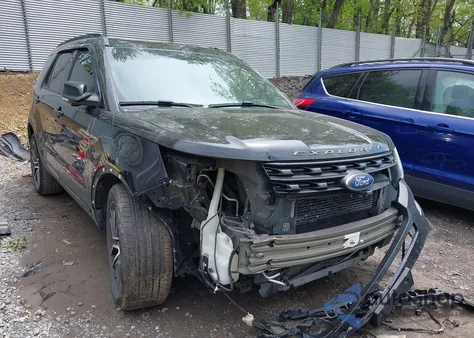 2016 Ford Explorer Sport z USA, uszkodzony, nr VIN 1FM5K8GT6GGC11179